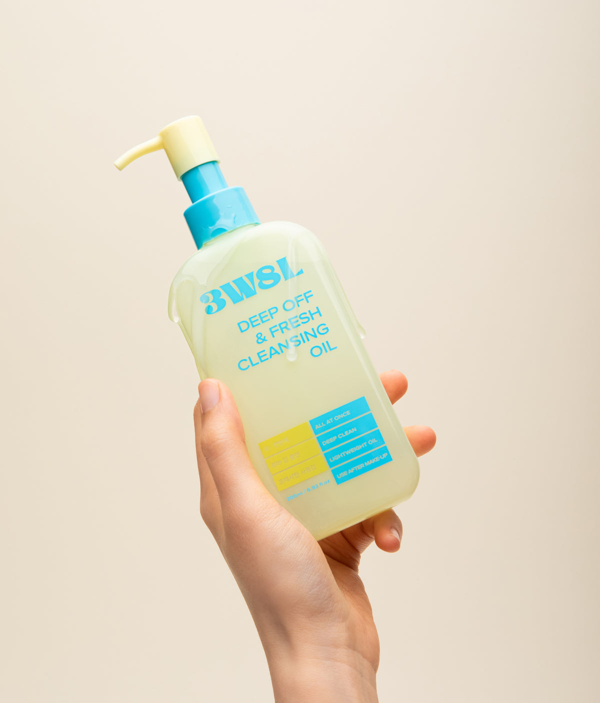 Aceite limpiador 3W8L Deep Off Fresh Cleansing Oil dispensador bomba azul detalle